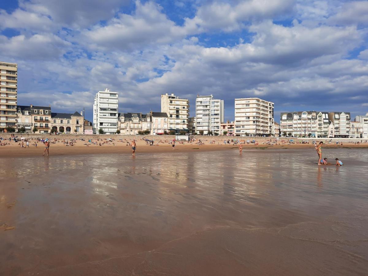 Appartement Vue Sur Mer Les Sables-dʼOlonne Exterior foto
